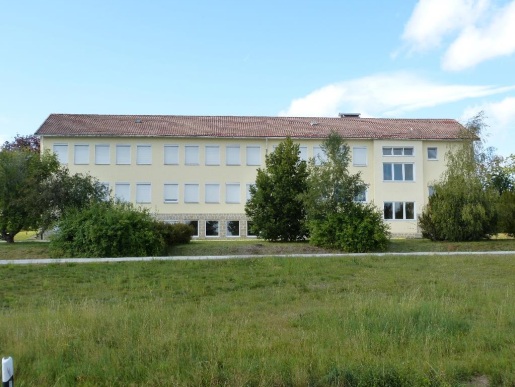 Grundschule Lackenhäuser, Gebäudeansicht von Südosten